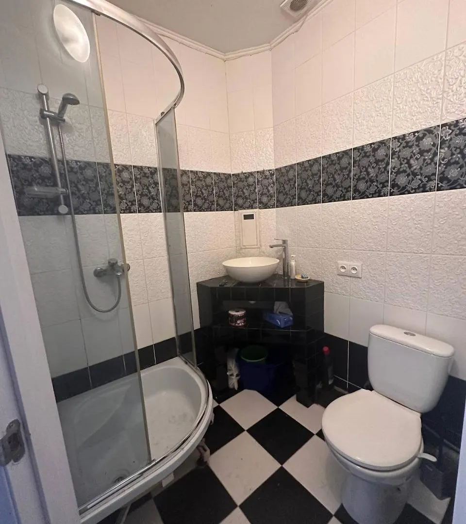 Біля Залізничного Вокзалу Вулиця Олени Степанівни 33Б Apartment Lviv